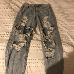american eagle ripped mom jeans size 00